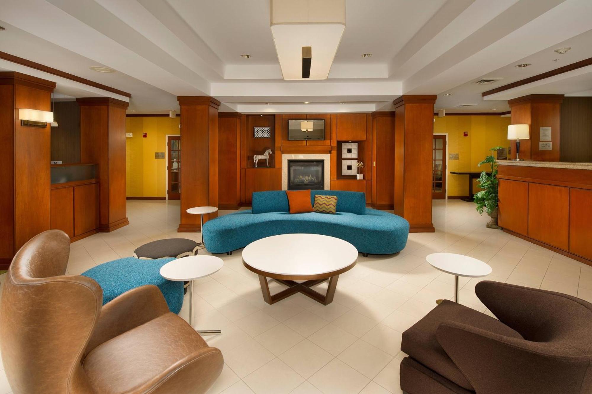 Fairfield Inn & Suites By Marriott Marshall Esterno foto