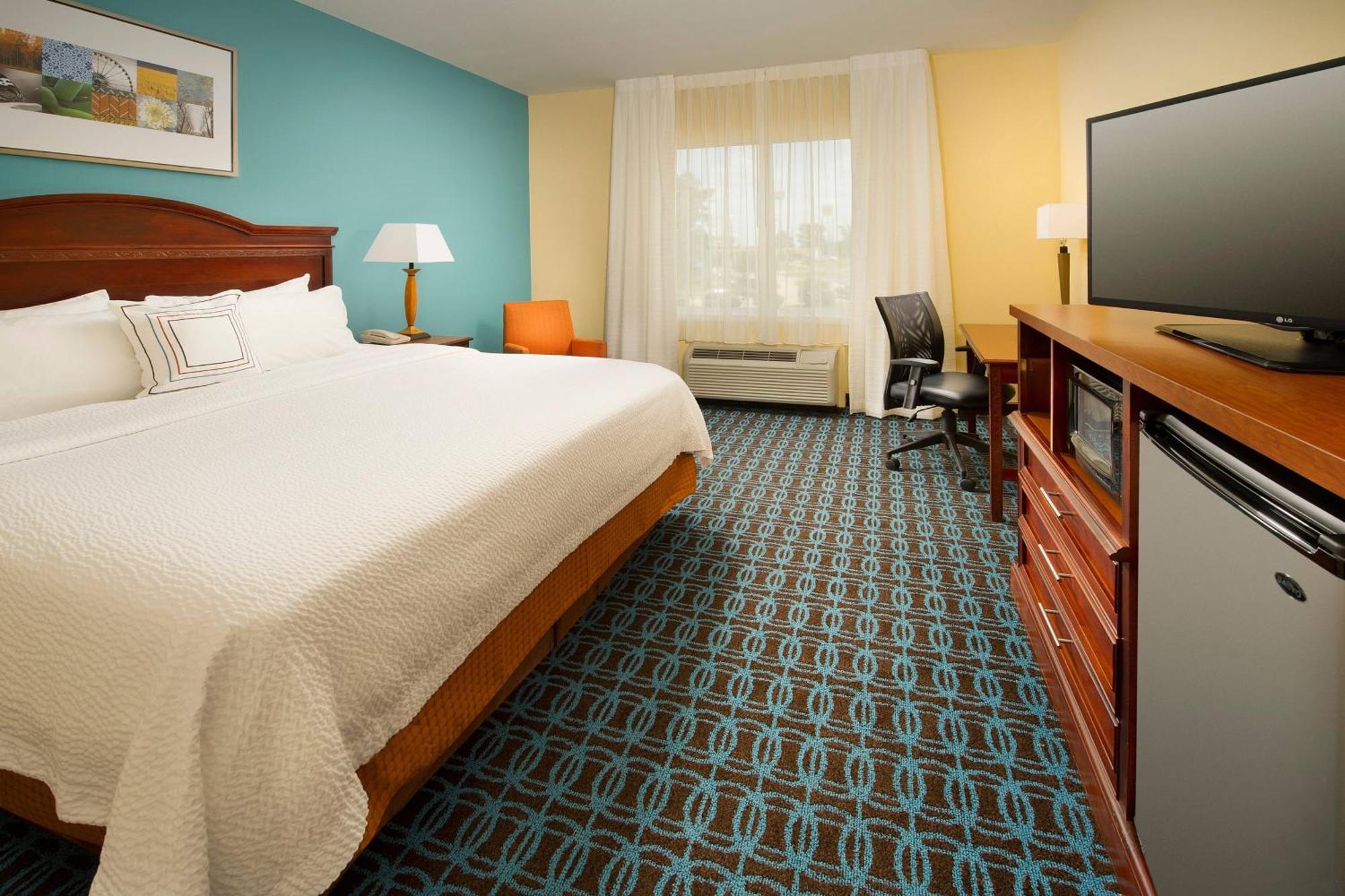 Fairfield Inn & Suites By Marriott Marshall Esterno foto