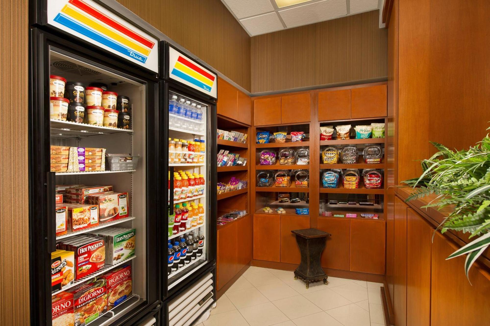 Fairfield Inn & Suites By Marriott Marshall Esterno foto
