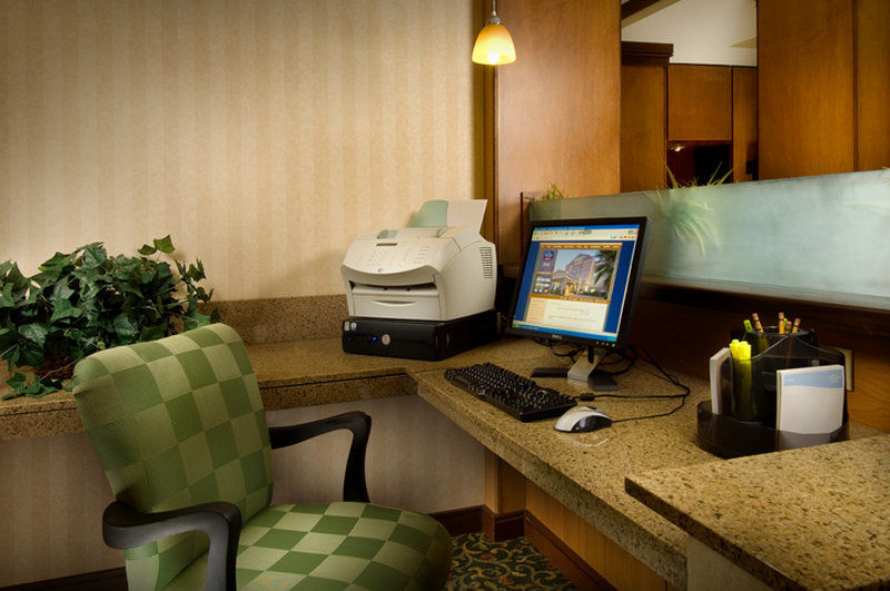 Fairfield Inn & Suites By Marriott Marshall Servizi foto